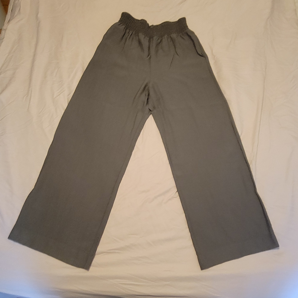 Green Wide-Leg Pants